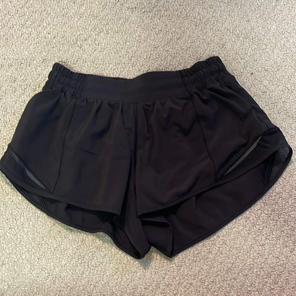 Lulu Lemon hotty hot shorts
